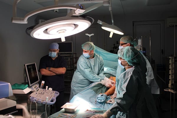 Operacija stripping vena - dr Igor Končar